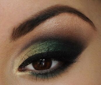 sparkly green eye shadow look gold eyeshadow st patricks day mattify cosmetics vegan makeup 